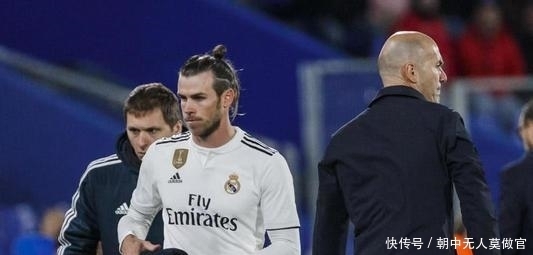 球迷对他的 球迷对他的