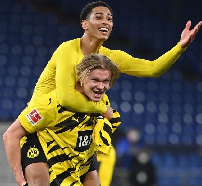 内线突破受 内线突破受