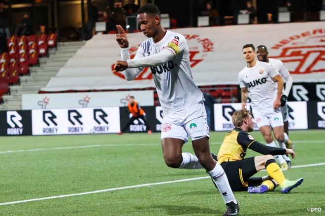 而是向全能 而是向全能