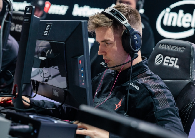 总有一些名 总有一些名