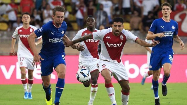 战术与球员 战术与球员