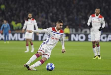 中遭遇了首 中遭遇了首