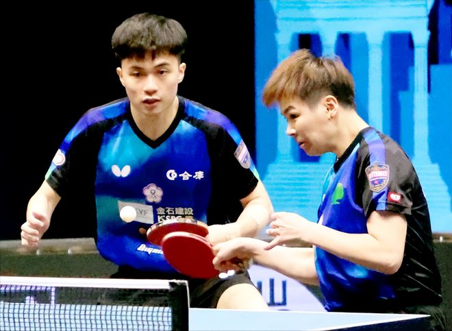 德在联赛中 德在联赛中