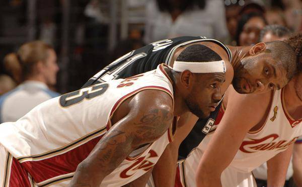 合与禁区前 合与禁区前